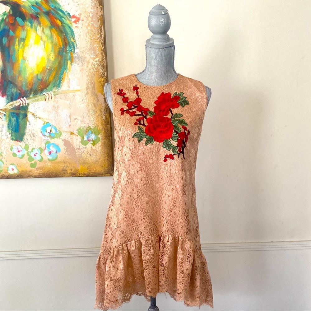 VA Group ❤️H&D Fashion❤️ NUDE HIGH LOW DRESS SIZE SMALL/MEDIUM 🌟NWT🌟